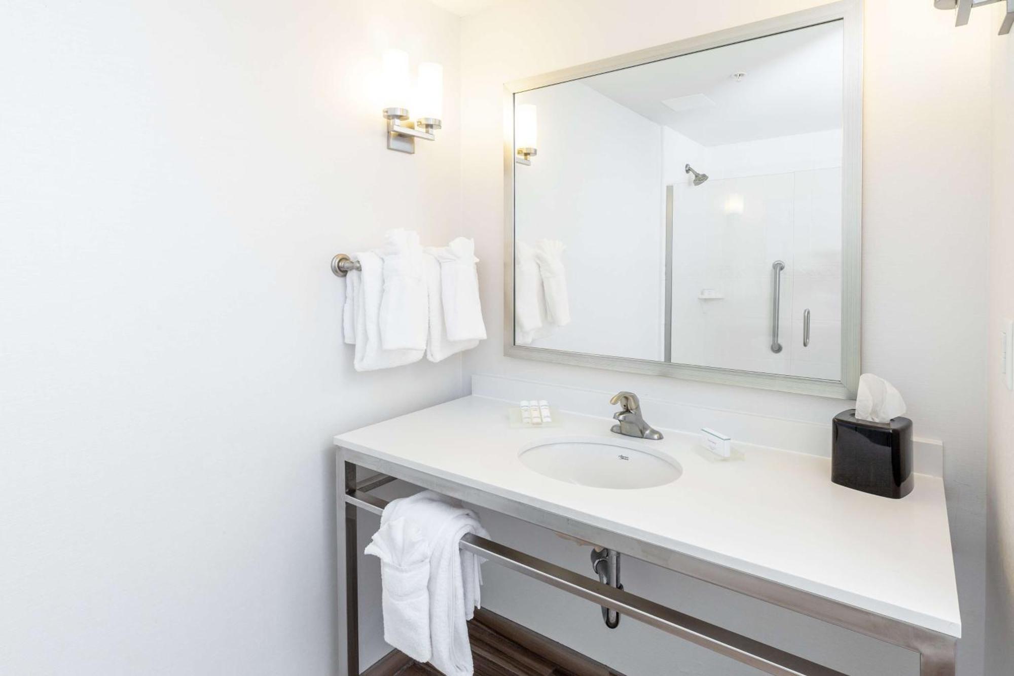Hilton Garden Inn Asheville Downtown Extérieur photo